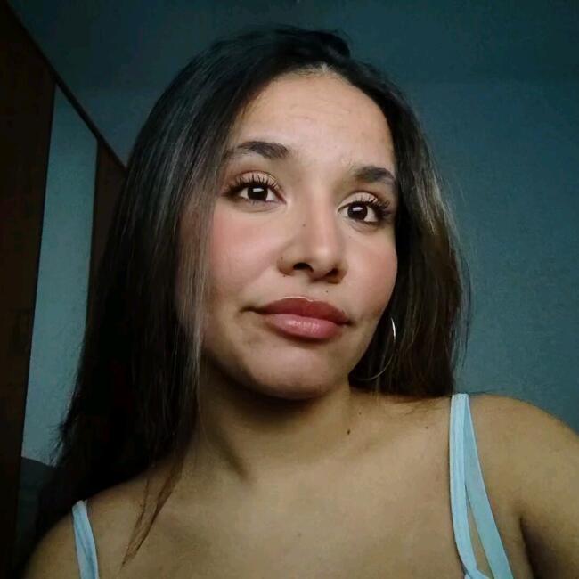 Babysitter in Nyons: Giovana