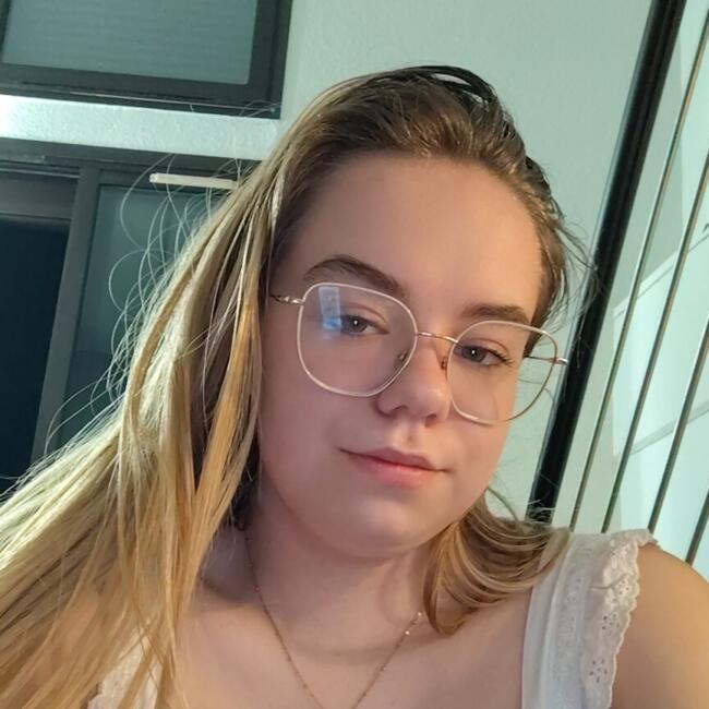 Babysitter in Rodez: Madison