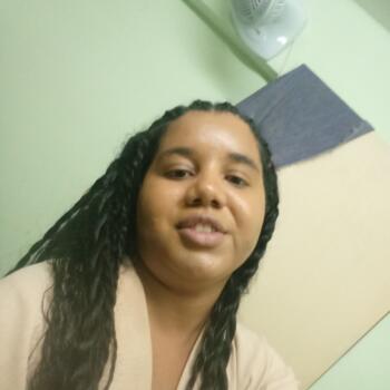 Babá em Vespasiano: Mireli