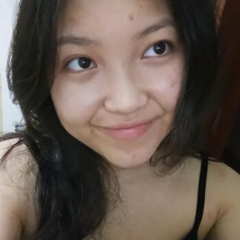 Babysitter Hanoi: Chou