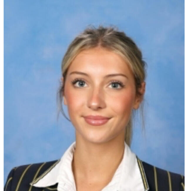 Babysitter in Sydney: Lucy