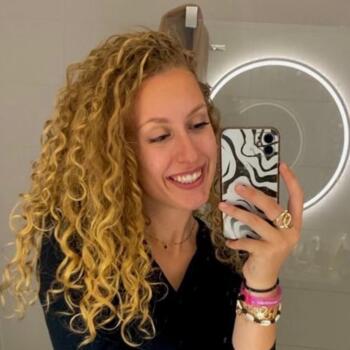 Babysitter in Villeneuve-sur-Lot: Flavie