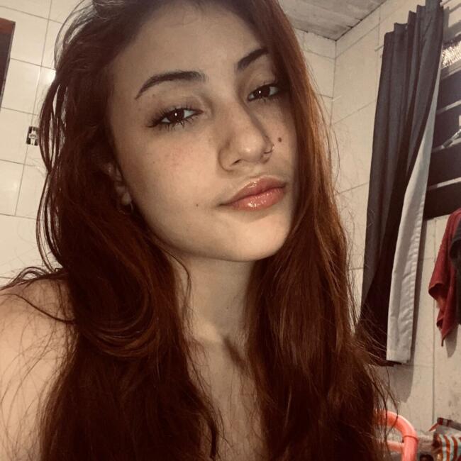 Babysitter in Guarujá: Karina