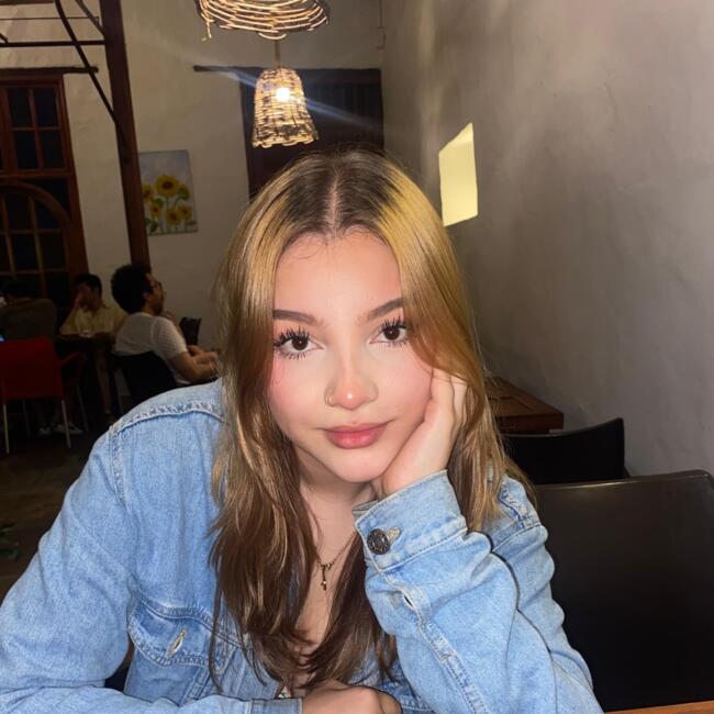 Babysitter in Floridablanca: Isa Quintero