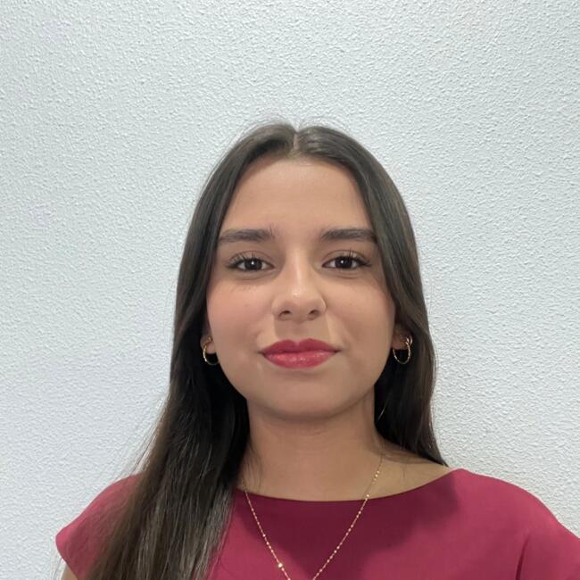 Babysitter in Murcia: Laura