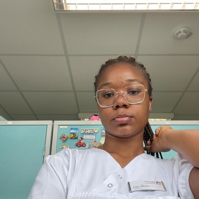 Babysitter in Hamburg: Amdela