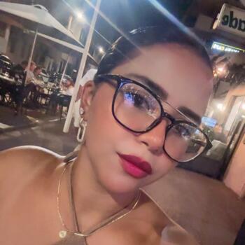 Nounou à Cannes: Loubna