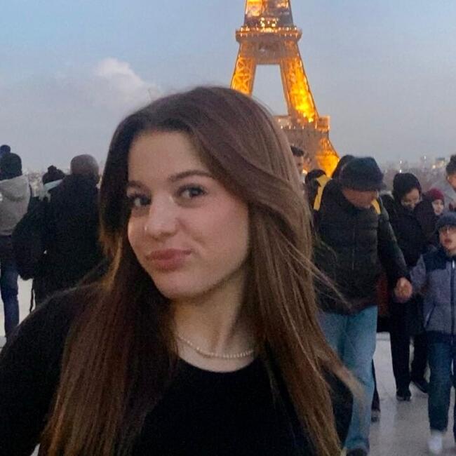 Babysitter in Azur: Oceane