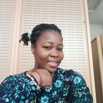 Babysitter in Lormont: Amandine