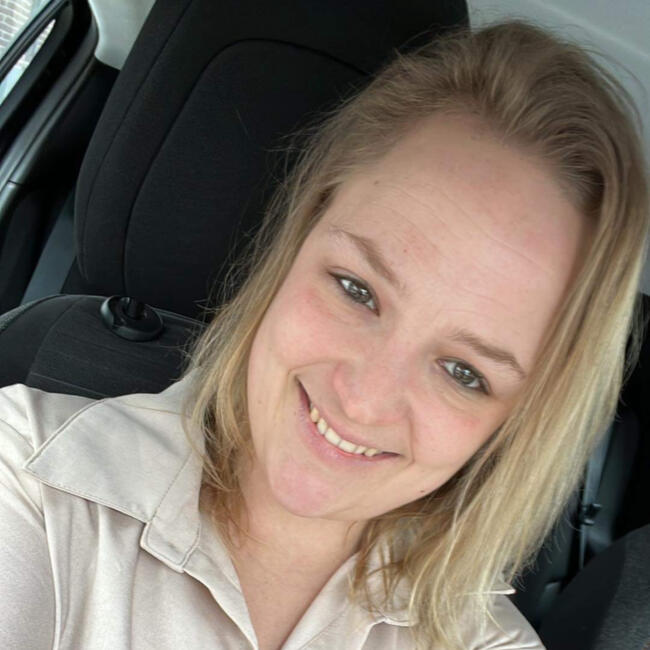 Babysitter in Zwalm: Nina
