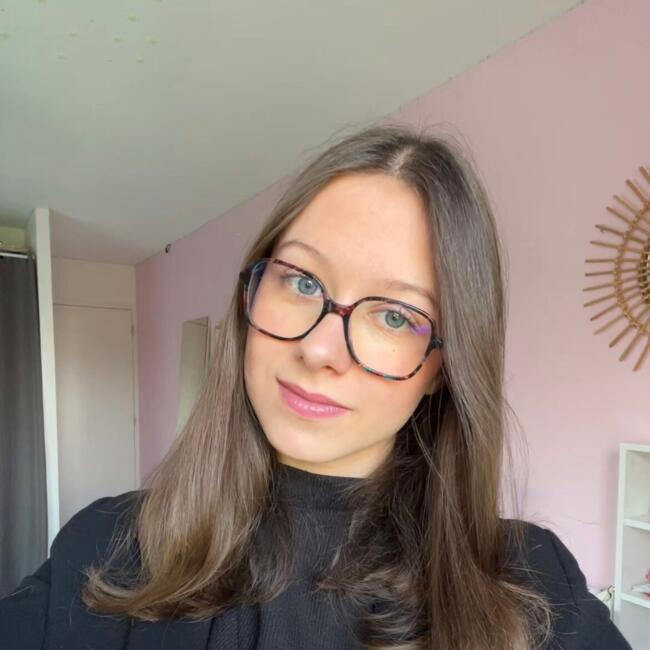 Babysitter in Caen: Juline