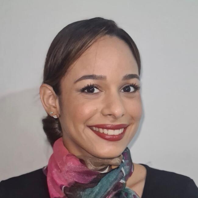 Babysitter em Sintra: Brenda Lourenço