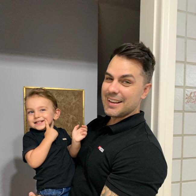 Emprego de babá em Brasília: Gustavo