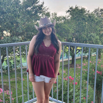 Babysitter in Houston: Jaymi