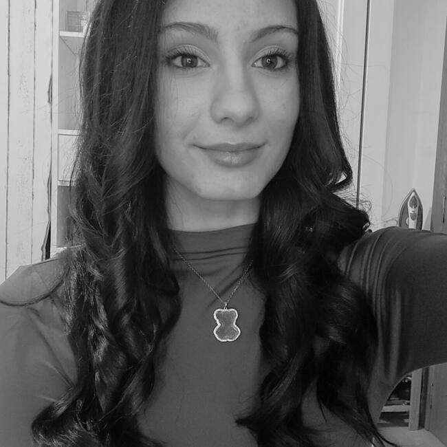 Niñera en Almàssera: Nicole