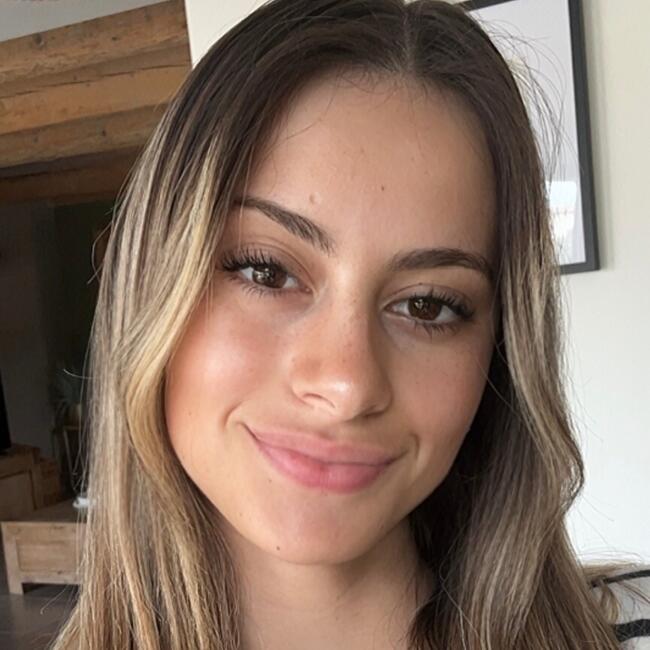 Babysitter in Beaucaire: Noelie