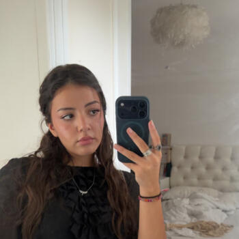 Babysitter in Arcueil: Noha