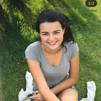 Babá Joinville: Tamiris de Souza