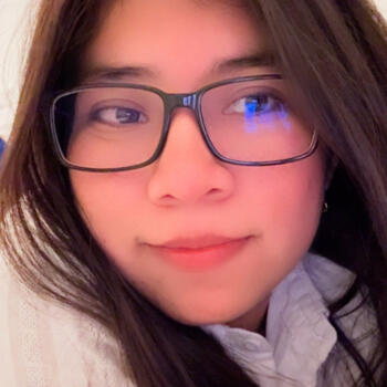 Babysitter in London: Nicole