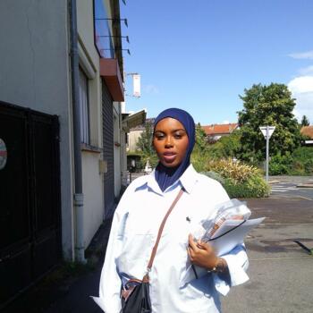 Babysitter in Valenton: Djoverya