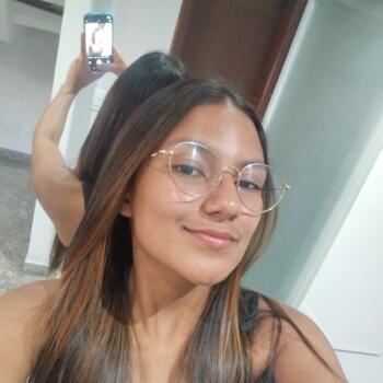 Babá em Recanto das Emas: Nicolly
