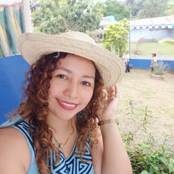 Niñera en San Carlos: Genesis