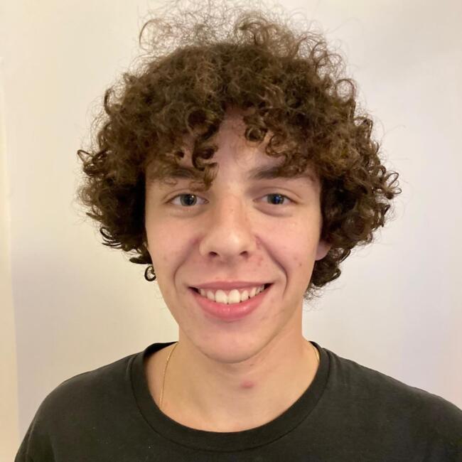 Babysitter in Tours: Tiziano