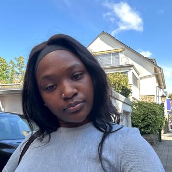 Babysitter in Saint-Laurent-en-Grandvaux: Cynthia