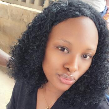 Babysitter in Ris-Orangis: Urielle