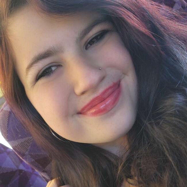 Babysitter in Geelong: Taya