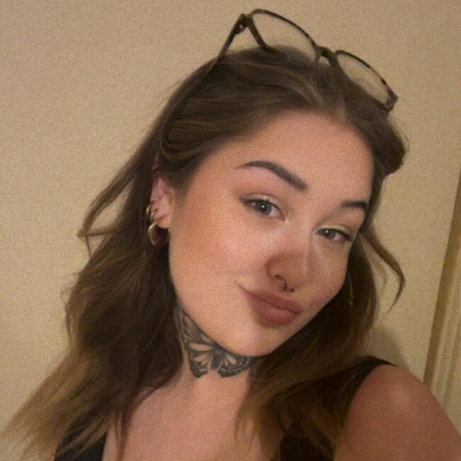 Babysitter in Estaires: Camille