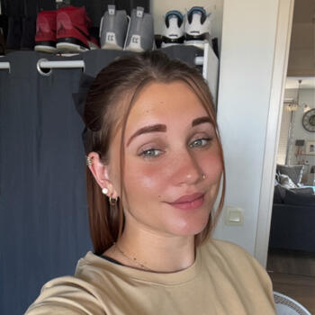 Babysitter in Villers-Cotterêts: Estelle