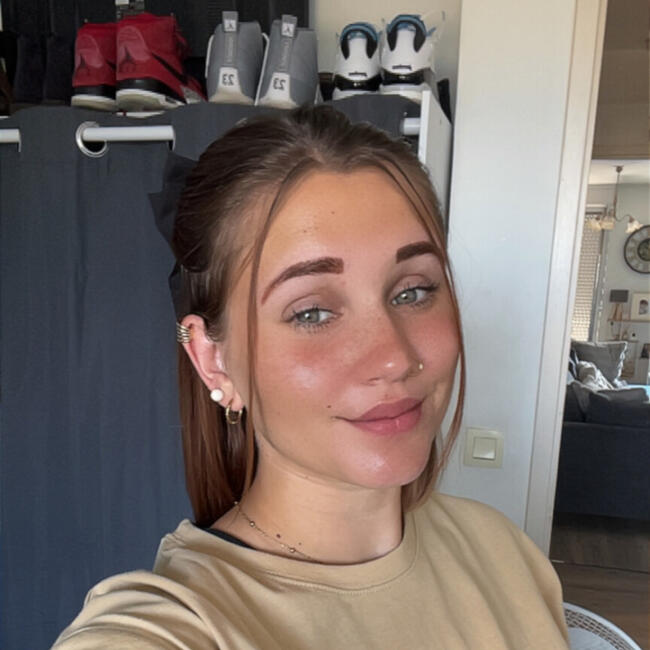 Babysitter in Villers-Cotterêts: Estelle