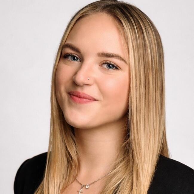 Babysitter in Aubange: Emmy