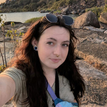 Babysitter in Seattle: Magnolia