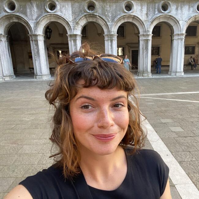 Babysitter in Nantes: Louise