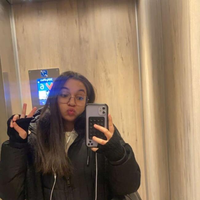 Babysitter in Brunoy: Ines