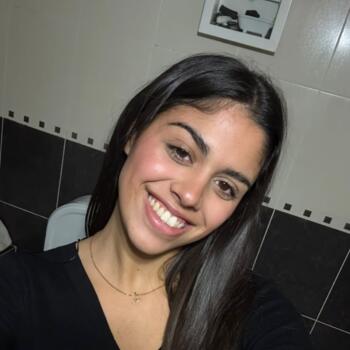 Babysitter in Faro: Mariana