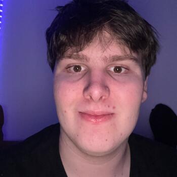 Babysitter in Norwich: Troy