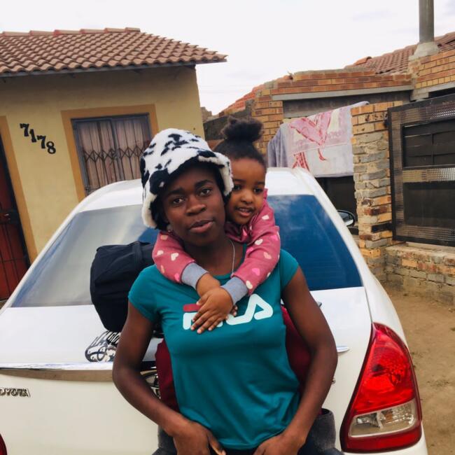 Babysitter in Germiston: Hazel