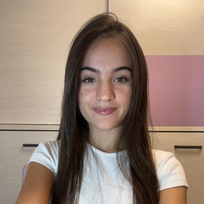 Babysitter in Fuenlabrada: Laura