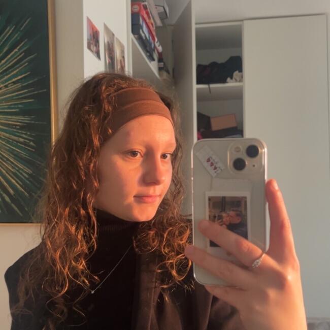 Babysitter in Neuilly-sur-Marne: Ema