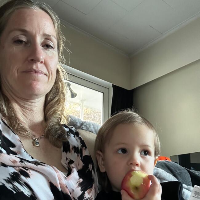 Babysitter in Napier City: Tina