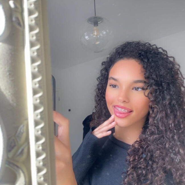 Babysitter in Brecht: Inaya