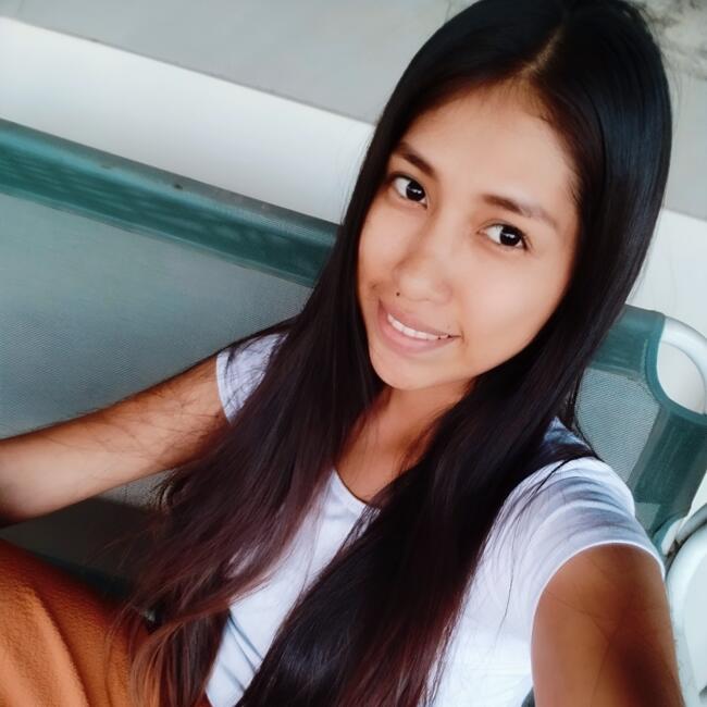 Babysitter in Piura: Emily