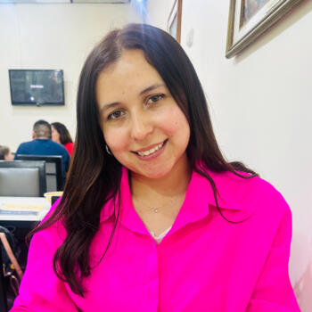 Niñera en Los Ángeles: Flavia de Oliveira