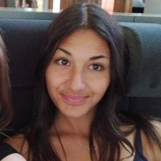 Babysitter in Brunoy: Liana