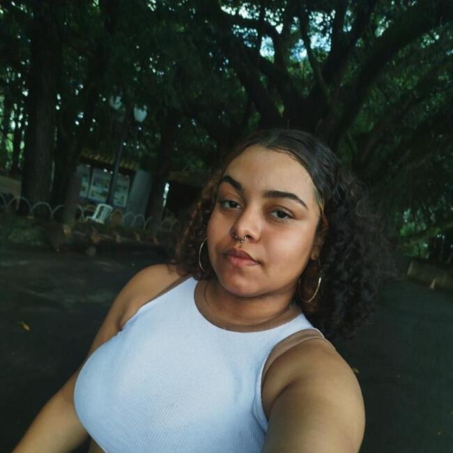 Babysitter in Santo Antônio do Descoberto: Natália