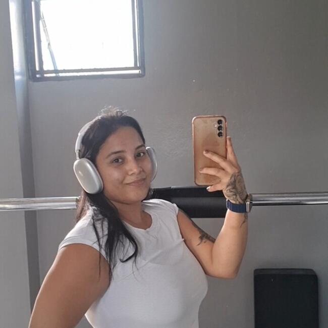 Babysitter in São José dos Campos: Julia