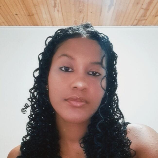 Babysitter in São Gabriel do Oeste: Kayla